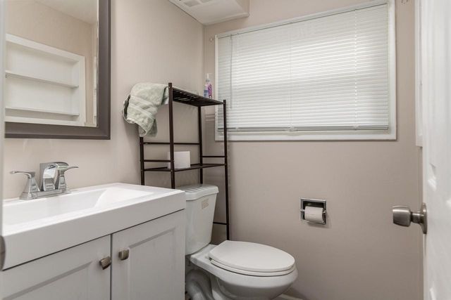 12437 41st AVENUE, Pleasant Prairie, WI 53158