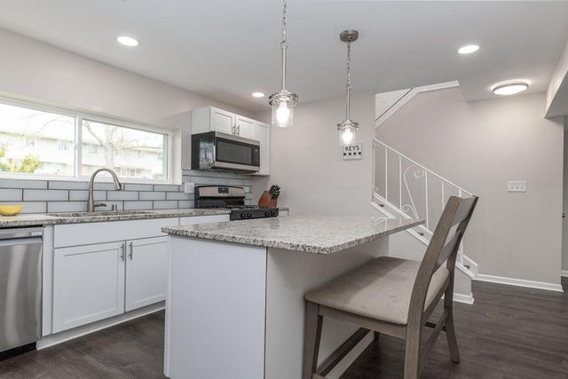 12437 41st AVENUE, Pleasant Prairie, WI 53158