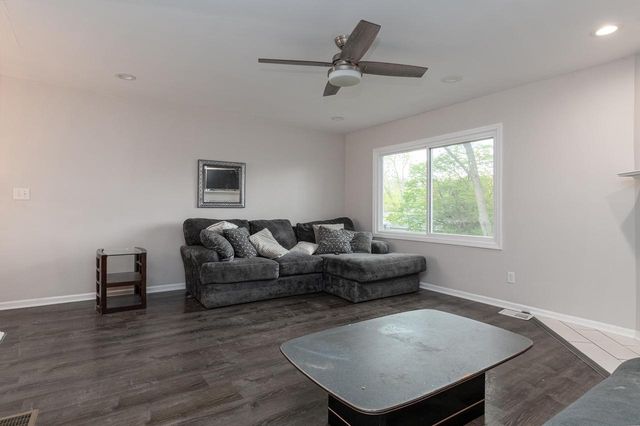 12437 41st AVENUE, Pleasant Prairie, WI 53158