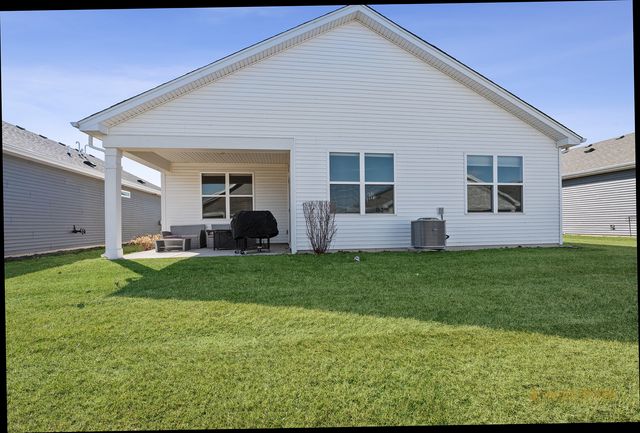 6418 Aspen Lane, Wonder Lake, IL 60097