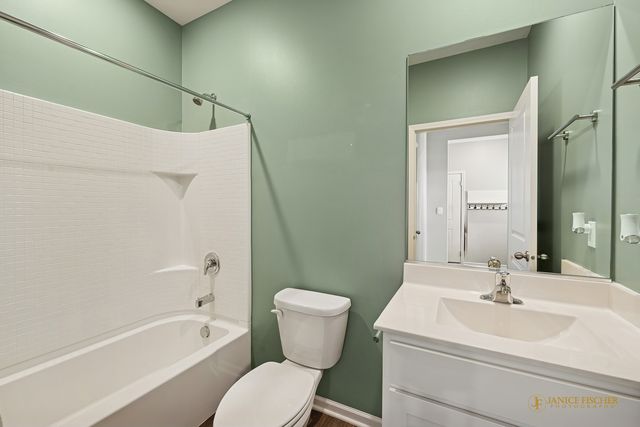 6418 Aspen Lane, Wonder Lake, IL 60097