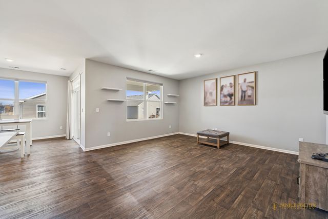 6418 Aspen Lane, Wonder Lake, IL 60097