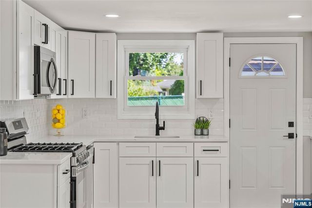 91 Main Street, Milltown, NJ 08850