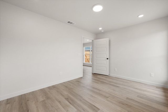 512 E 24th Street, Wolfforth, TX 79382