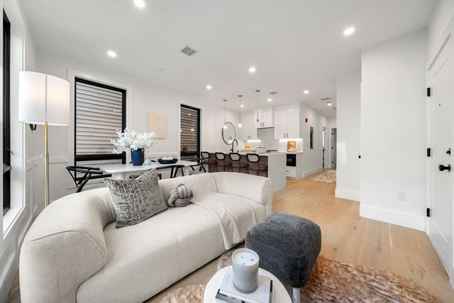 136 West Eighth St Two, Boston, MA 02127