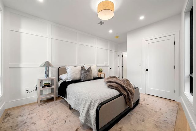 136 West Eighth St Two, Boston, MA 02127