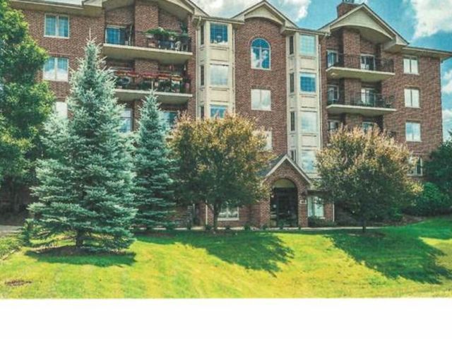 6635 S Cass Avenue, Westmont, IL 60559