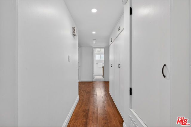 4563 Finley Avenue 3, Los Angeles, CA 90027