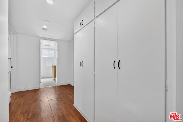 4563 Finley Avenue 3, Los Angeles, CA 90027