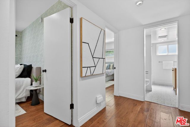 4563 Finley Avenue 3, Los Angeles, CA 90027