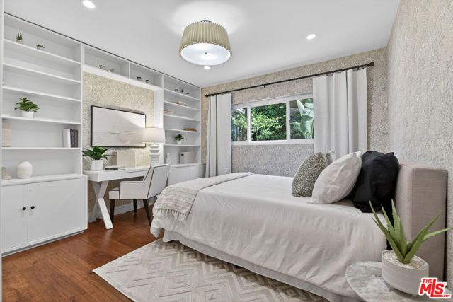 4563 Finley Avenue 3, Los Angeles, CA 90027