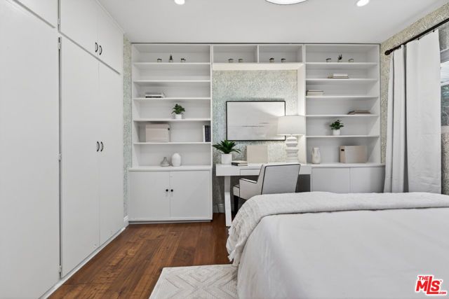 4563 Finley Avenue 3, Los Angeles, CA 90027