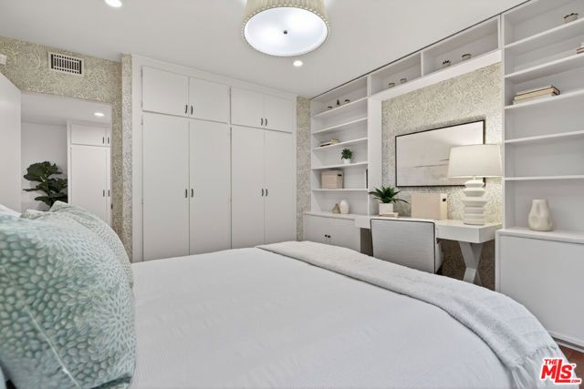 4563 Finley Avenue 3, Los Angeles, CA 90027