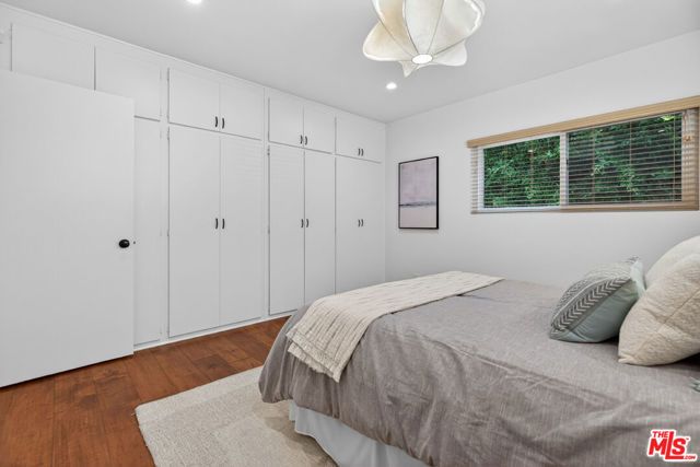 4563 Finley Avenue 3, Los Angeles, CA 90027