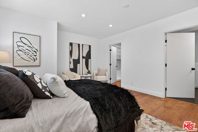 4563 Finley Avenue 3, Los Angeles, CA 90027
