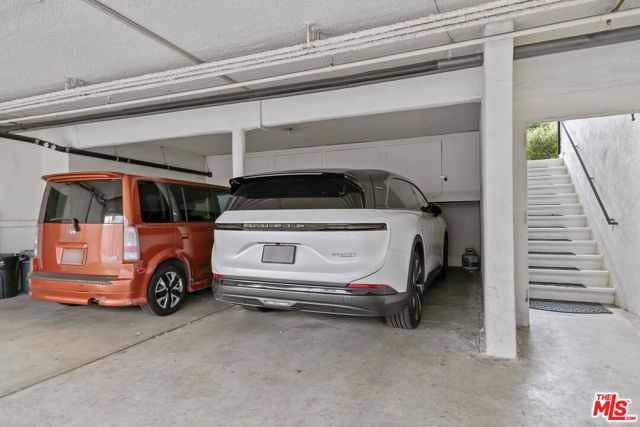4563 Finley Avenue 3, Los Angeles, CA 90027