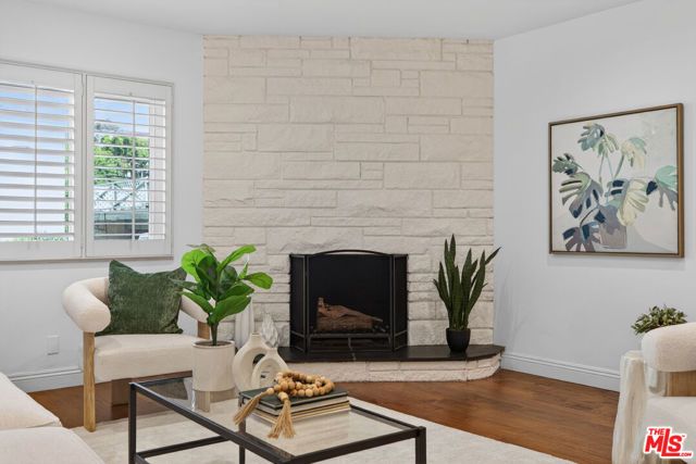 4563 Finley Avenue 3, Los Angeles, CA 90027