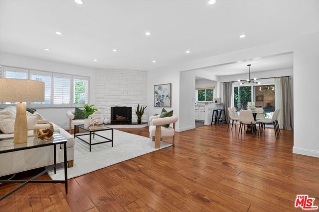 4563 Finley Avenue 3, Los Angeles, CA 90027