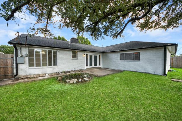 11618 Hillcroft Avenue, Houston, TX 77035