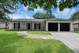 11618 Hillcroft Avenue, Houston, TX 77035
