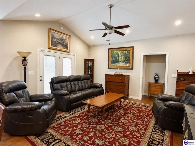 237 B Harmony Way, Elizabethtown, KY 42701