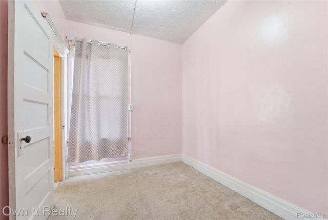 8632 Smart Street, Detroit, MI 48210