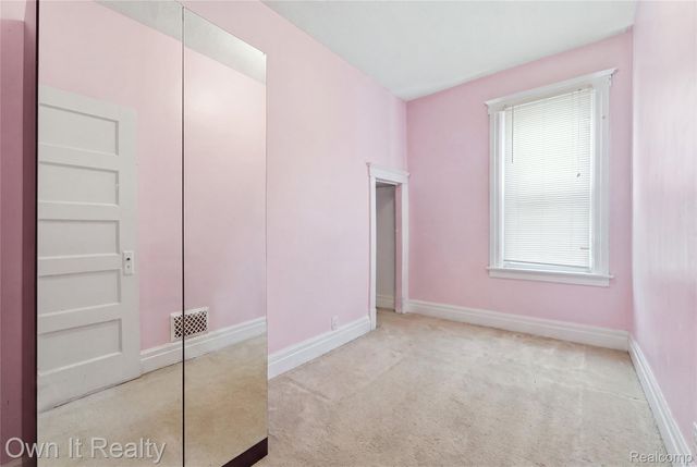 8632 Smart Street, Detroit, MI 48210