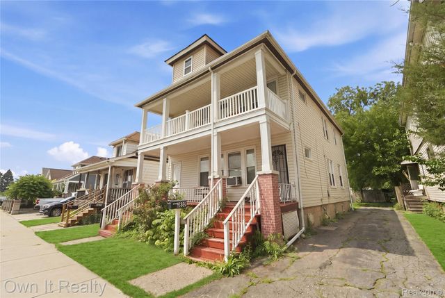 8632 Smart Street, Detroit, MI 48210