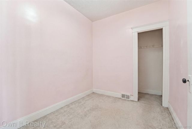 8632 Smart Street, Detroit, MI 48210