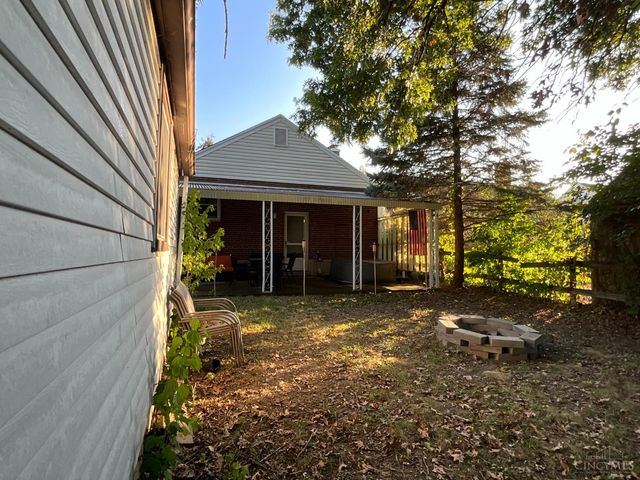 1902 Knollridge Lane, North College Hill, OH 45231