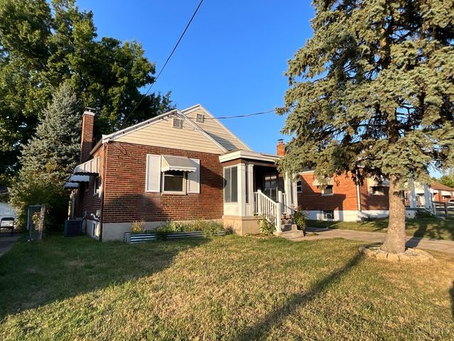 1902 Knollridge Lane, North College Hill, OH 45231