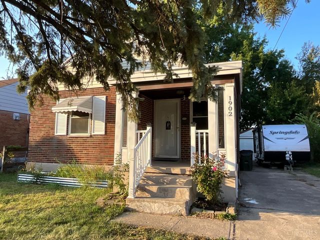 1902 Knollridge Lane, North College Hill, OH 45231