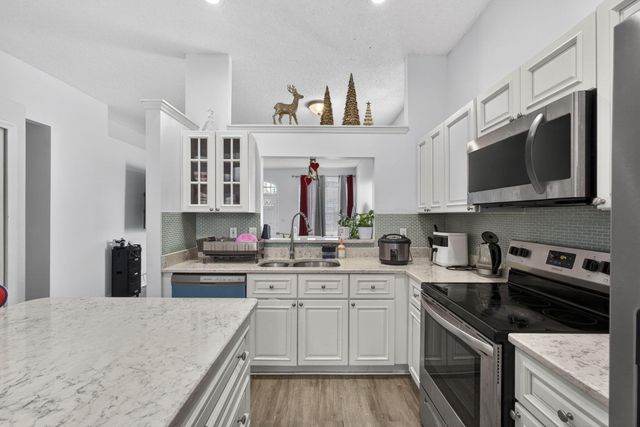 765 Lake Wellington Drive, Wellington, FL 33414