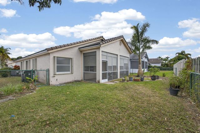 765 Lake Wellington Drive, Wellington, FL 33414