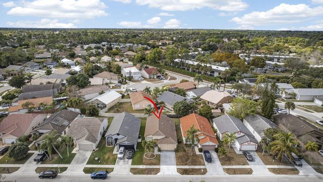 765 Lake Wellington Drive, Wellington, FL 33414