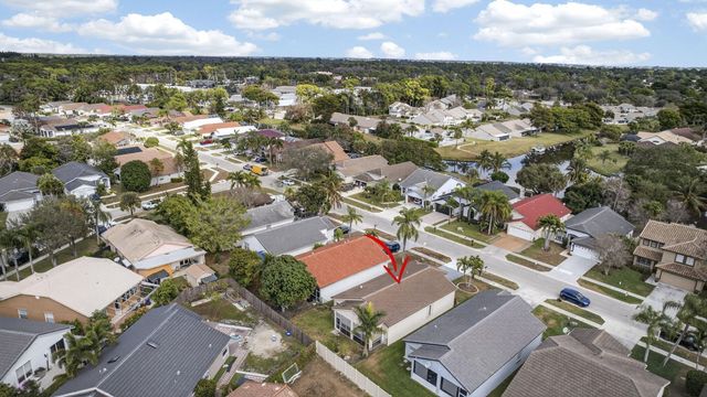 765 Lake Wellington Drive, Wellington, FL 33414