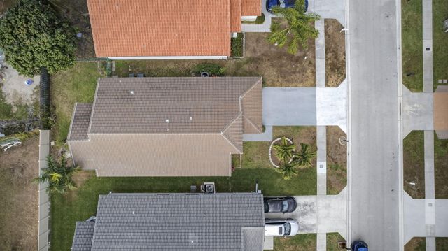 765 Lake Wellington Drive, Wellington, FL 33414