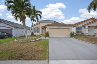 765 Lake Wellington Drive, Wellington, FL 33414