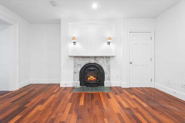 53 Hancock St 8, Boston, MA 02114