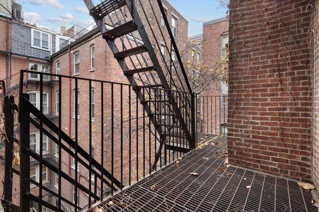 53 Hancock St 8, Boston, MA 02114