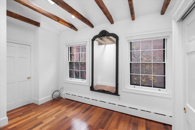 53 Hancock St 8, Boston, MA 02114