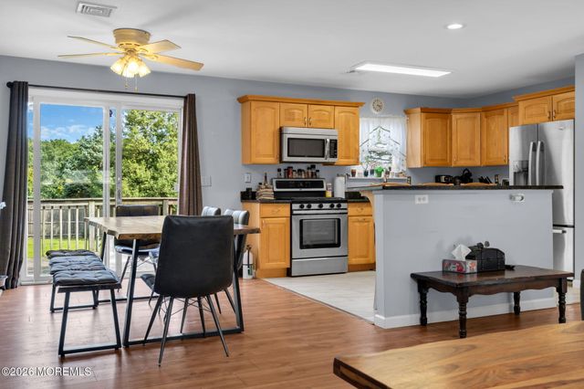 131 Manhattan Street, Jackson, NJ 08527