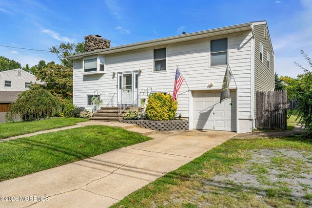 131 Manhattan Street, Jackson, NJ 08527