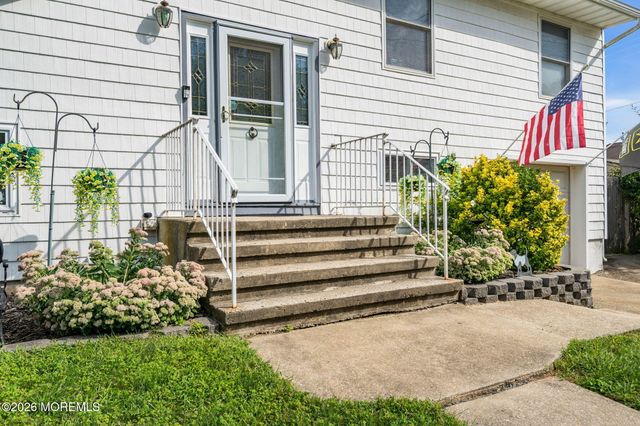 131 Manhattan Street, Jackson, NJ 08527