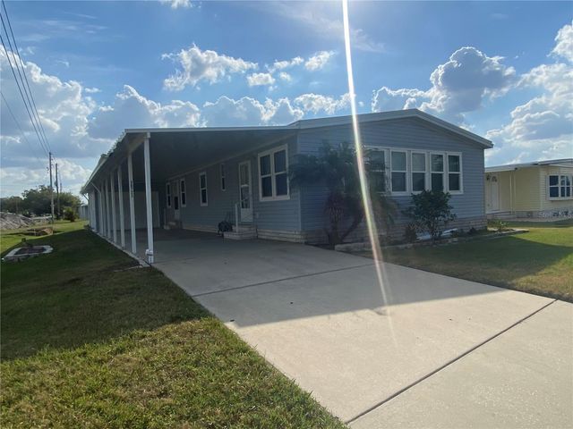 36722 STRAND DR, Zephyrhills, FL 33542