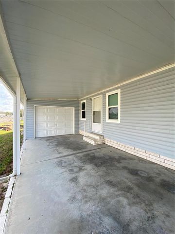 36722 STRAND DR, Zephyrhills, FL 33542