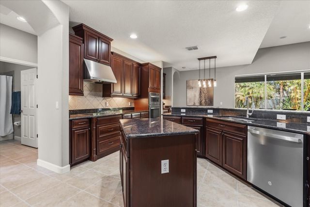 4904 LEGACY OAKS DRIVE, Orlando, FL 32839