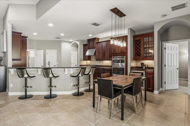 4904 LEGACY OAKS DRIVE, Orlando, FL 32839