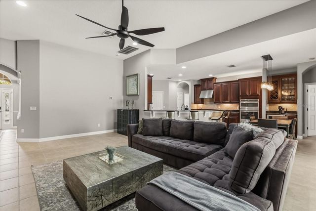 4904 LEGACY OAKS DRIVE, Orlando, FL 32839