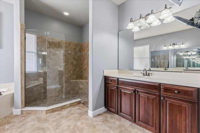 4904 LEGACY OAKS DRIVE, Orlando, FL 32839